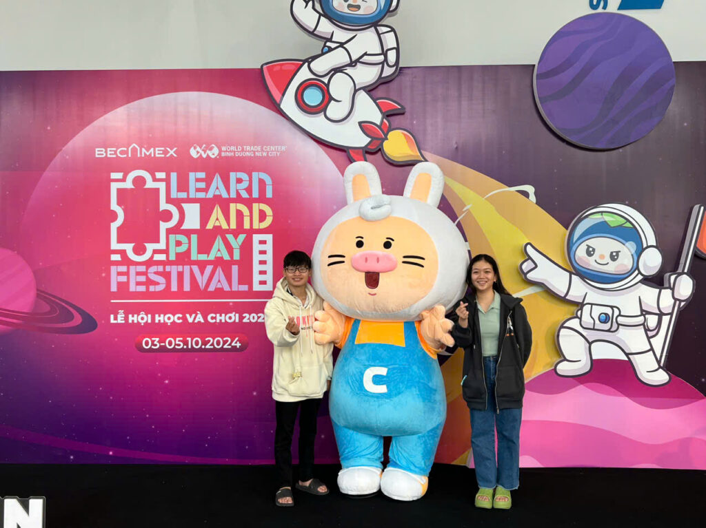 Mascot Chonky của Chonkaverse check in Tại LAPF